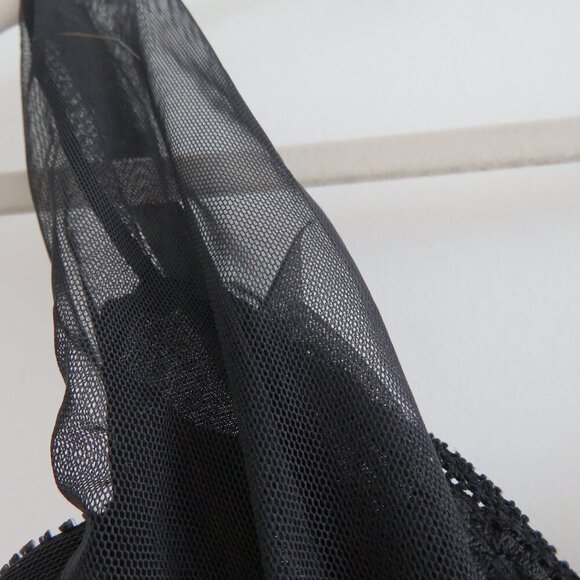 VINTAGE VICTORIA'S SECRET GOLD LABEL Black Lace Mesh Tulle Strap Bra 36C - Picture 4 of 13
